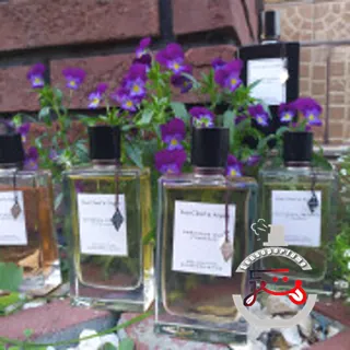 Precious Oud Van Cleef & Arpels