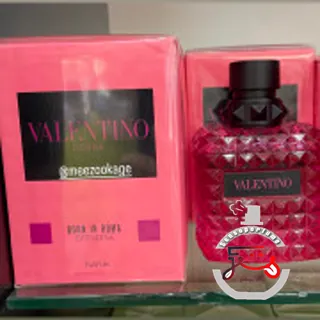 Born in Roma Extradose Donna Valentino