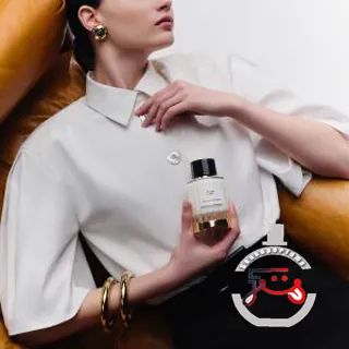 Cedar Chic Carolina Herrera