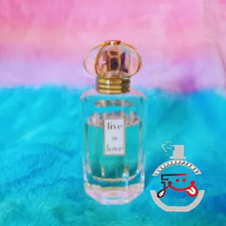 Live in Love Oscar de la Renta