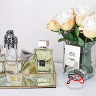 Live in Love Oscar de la Renta